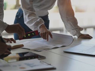 Die Historie von Trinet